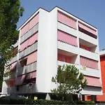 Renewed Two-roomed Flat With Swimming Pool Бібіоне