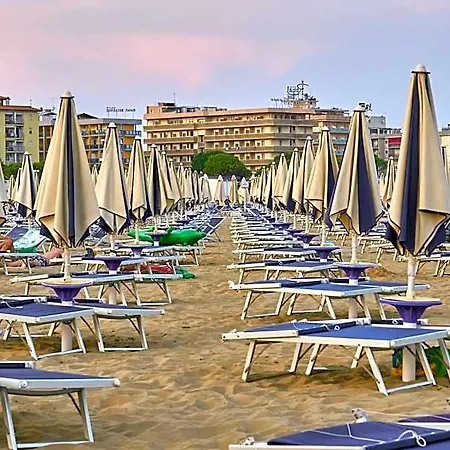 Renewed Two-roomed Flat With Swimming Pool Apartment Bibione